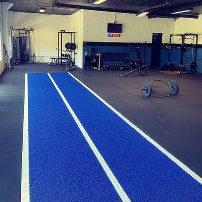 15mm podłogi fitness Gym Sztuczna trawa do siłowni Brązowa 3/16 cali Trwałe