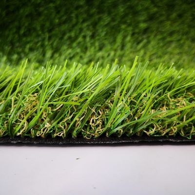 8204 Dywan z trawy plastikowej - ostateczne rozwiązanie dla ogrodów