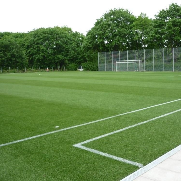 50mm Piłkarska trawnika do boiska piłkarskiego w najlepiej sprzedającej sztucznej trawy podłogi sportowej